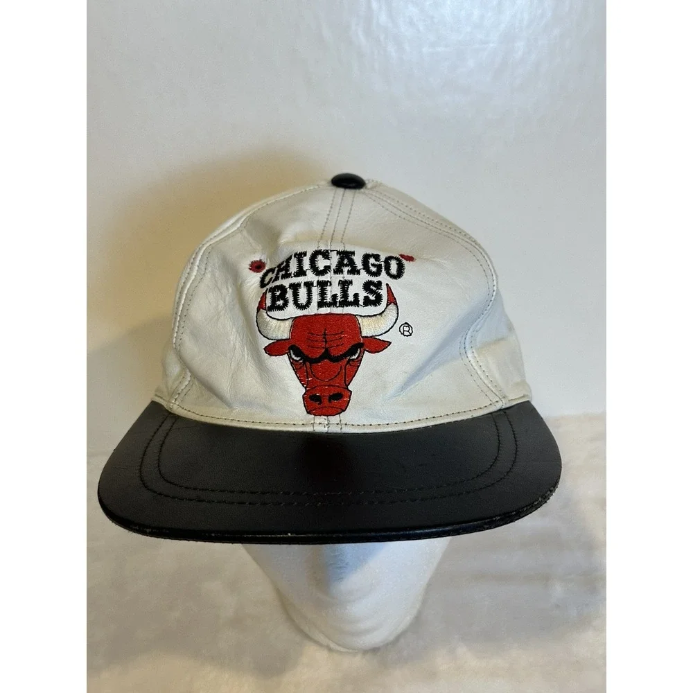 Vintage Chicago Bulls Leather‎ Strapback Hat